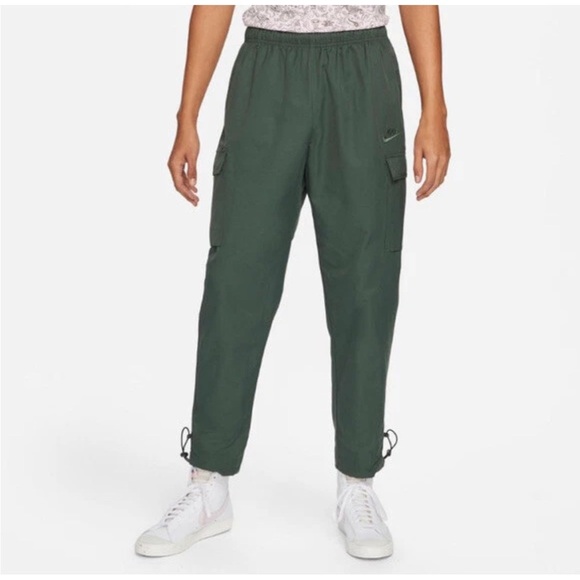 NIKE SPORTSWEAR CARGO Nylon Pants Green Size XXL Women’s Pull On Sporty - Picture 1 of 13